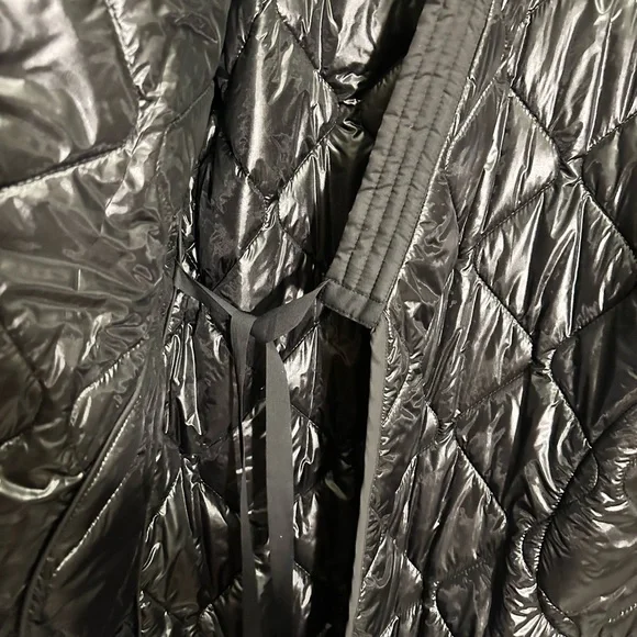 Quilted Black Kimono Coat - Picture 4 of 6